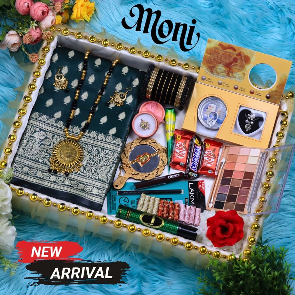 পরী মনি শাড়ী কম্ব